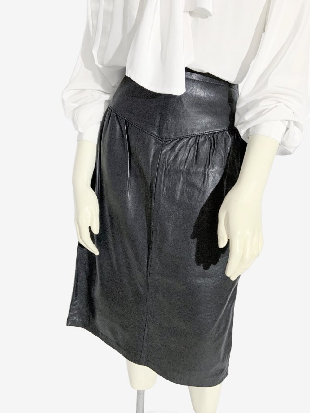 Vintage Bally Black Leather Midi Skirt with Pockets / size Medium